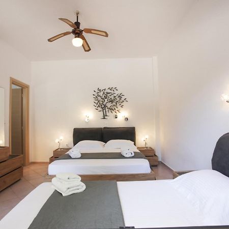 Skyros Avra Residences Rum bild