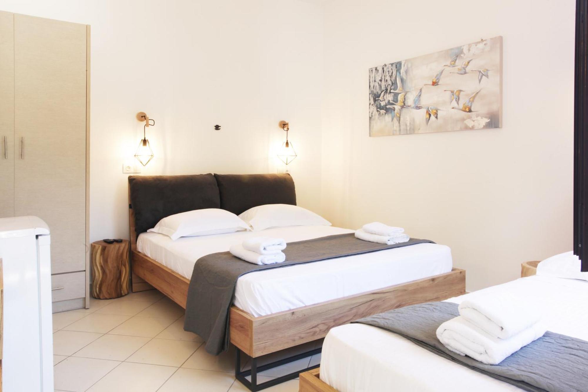 Skyros Avra Residences Rum bild