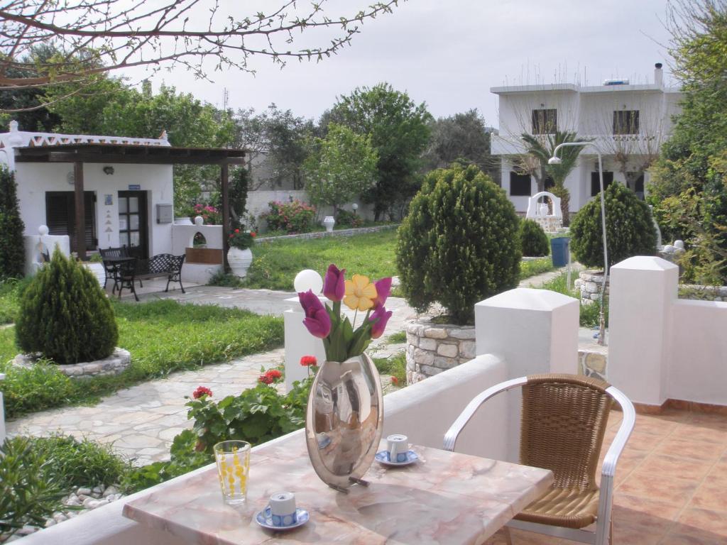 Skyros Avra Residences Rum bild
